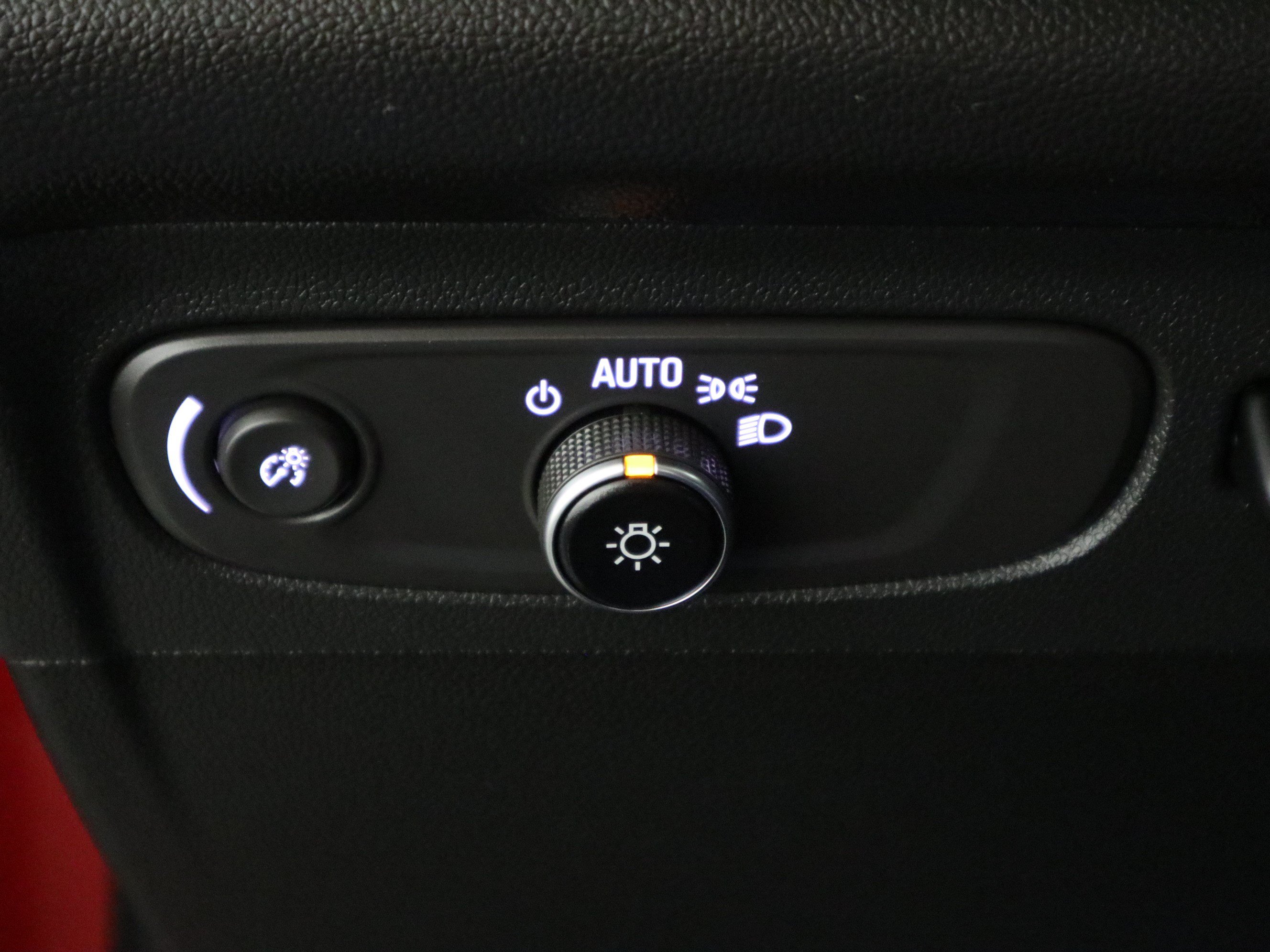 Used 2023 Buick Envision Avenir AWD/4WD image 33