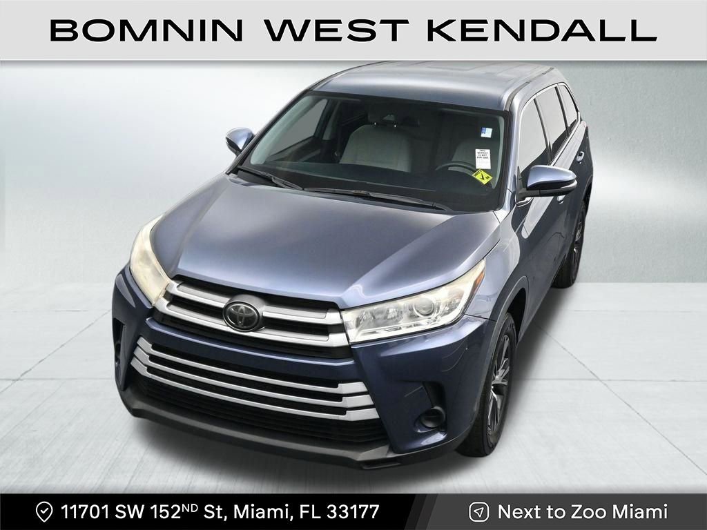 Used 2018 Toyota Highlander LE image 20