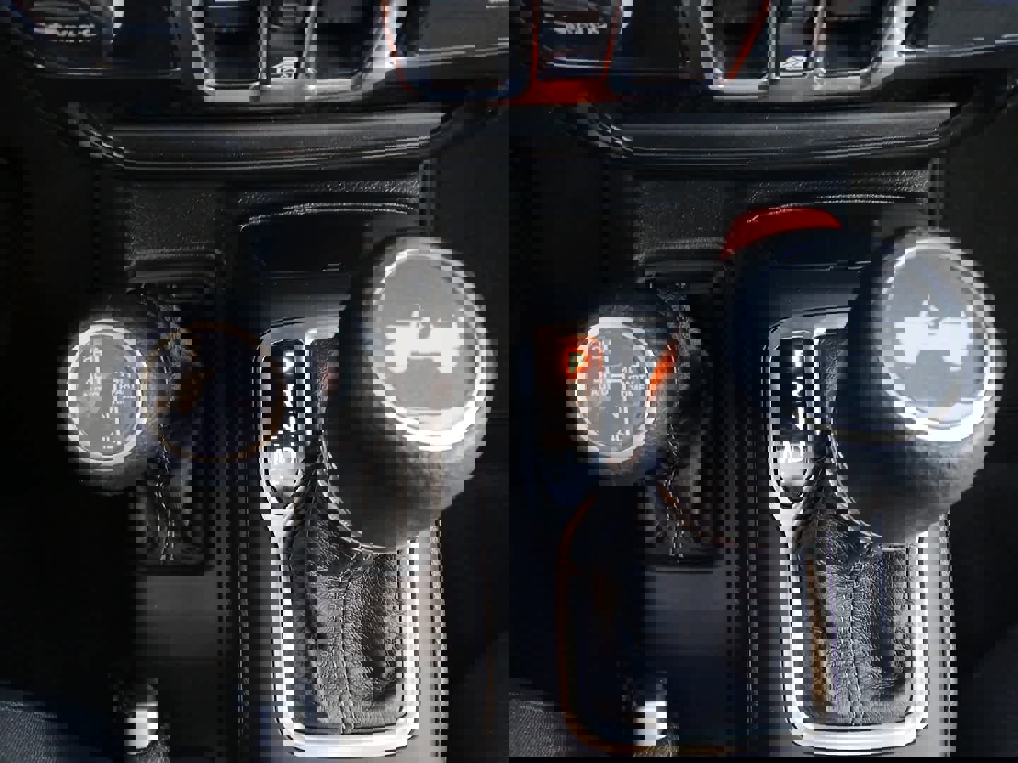 Used 2025 Jeep Wrangler Sahara image 45