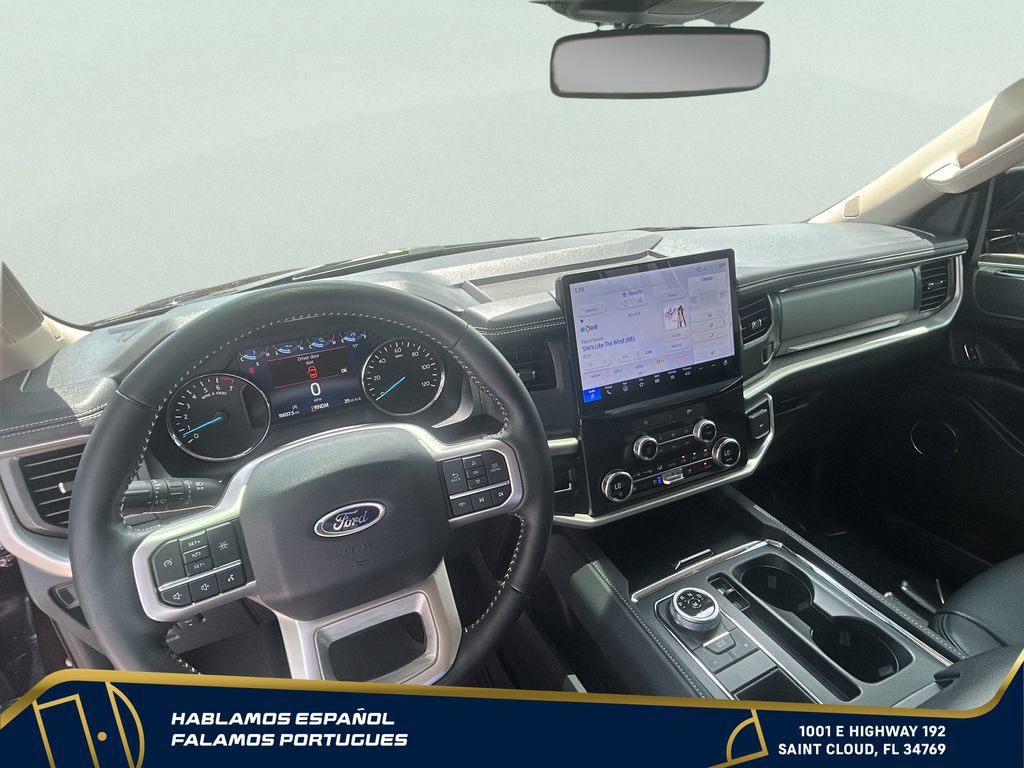 Used 2024 Ford Expedition XLT RWD image 17