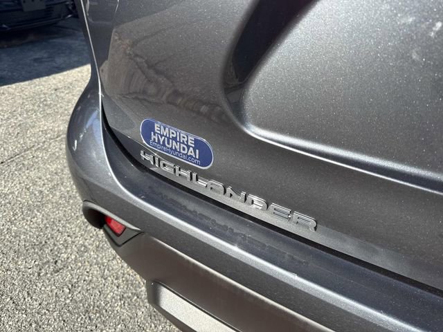 Used 2023 Toyota Highlander XLE image 7