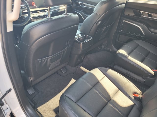Used 2024 Kia Telluride SX w/ Towing Package AWD/4WD image 12