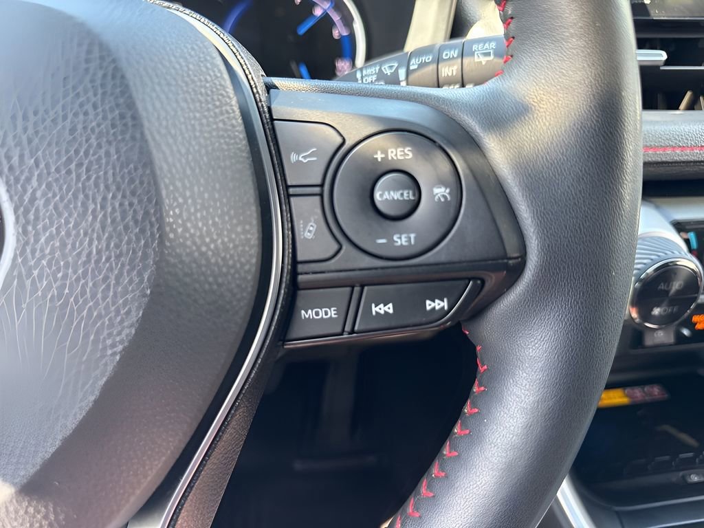 Used 2022 Toyota RAV4 XSE w/ Weather Package AWD/4WD image 16