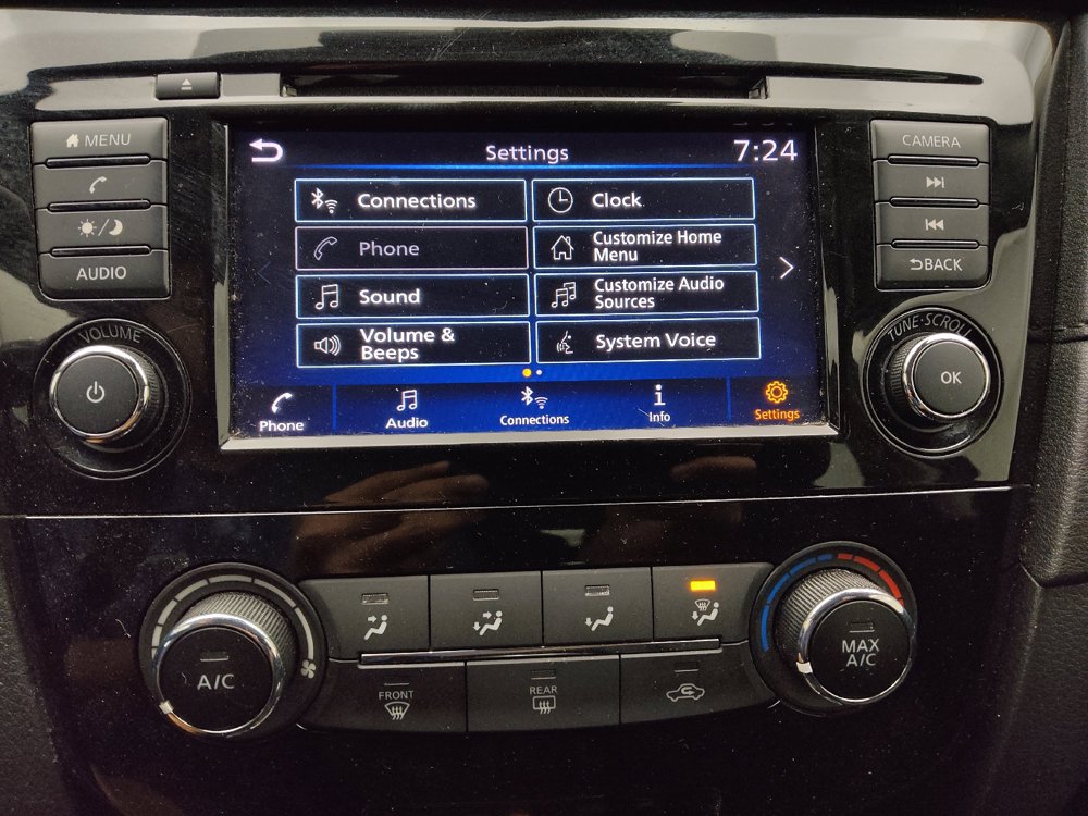 Used 2020 Nissan Rogue S FWD image 25