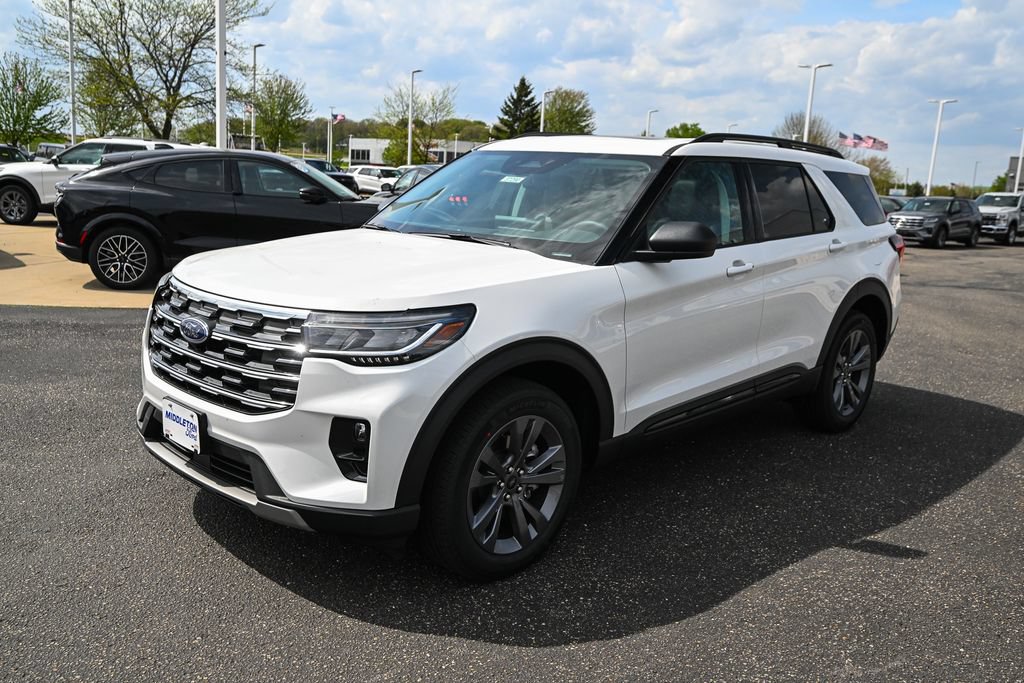 New 2026 Ford Explorer Active w/ Active Comfort Package AWD/4WD image 9