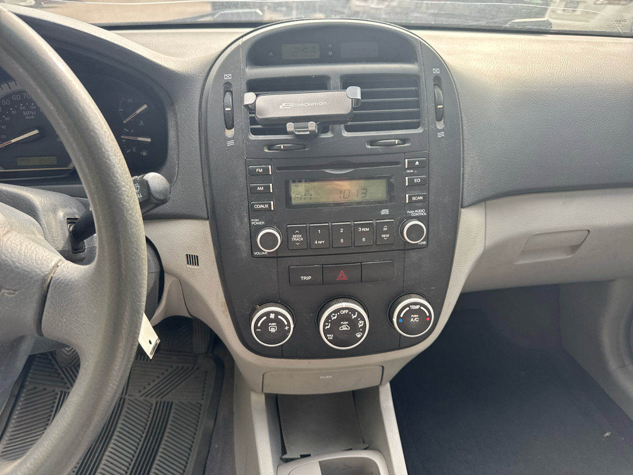 Used 2007 Kia Spectra EX image 10