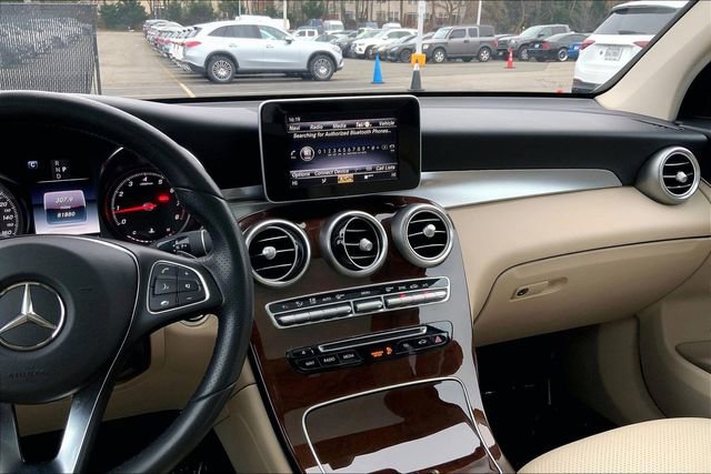 Used 2018 Mercedes-Benz GLC 300 4MATIC image 5