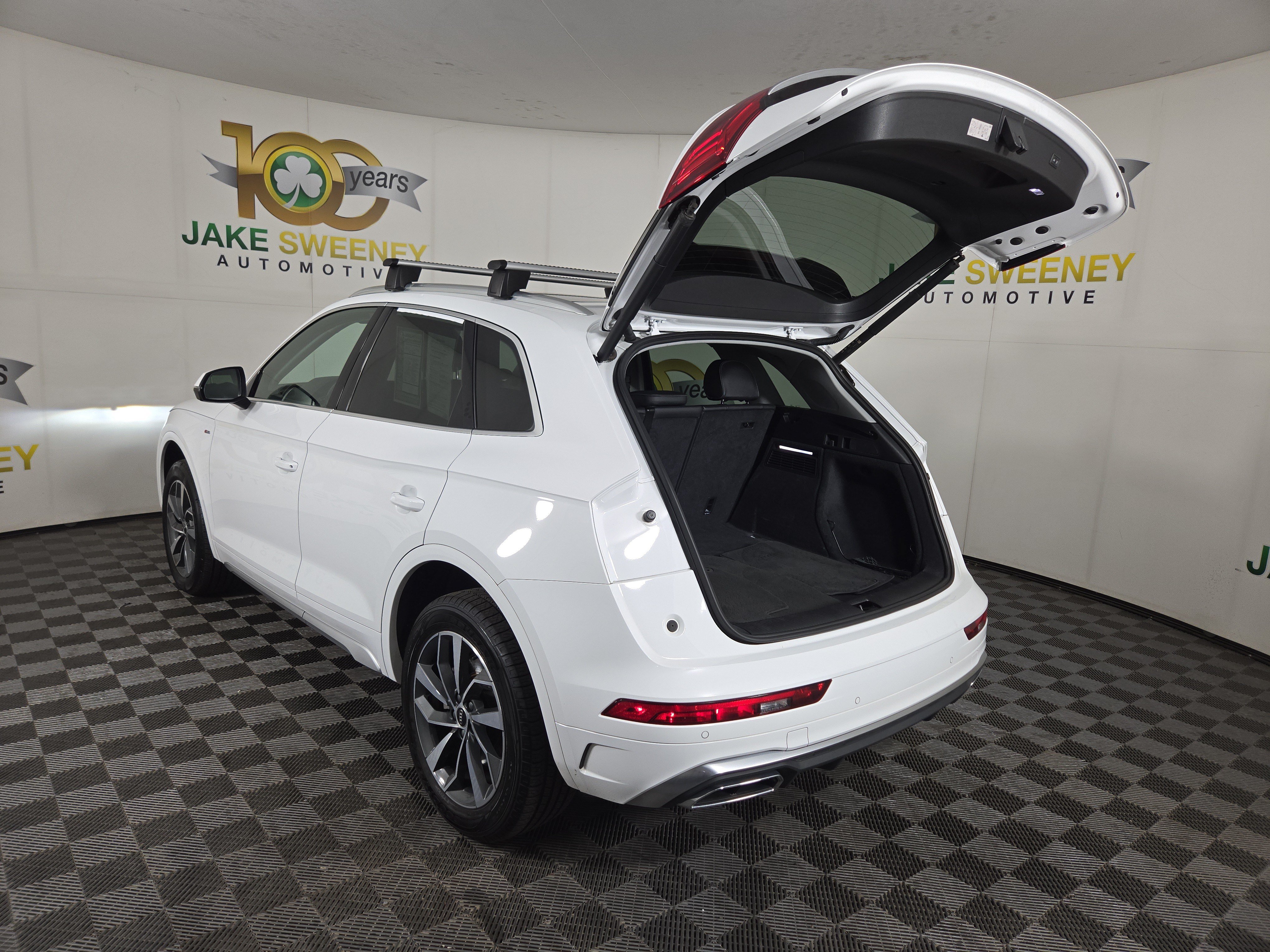 Used 2024 Audi Q5 2.0T Premium Plus AWD/4WD image 32