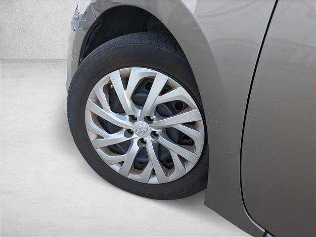 Used 2019 Toyota Corolla LE image 8