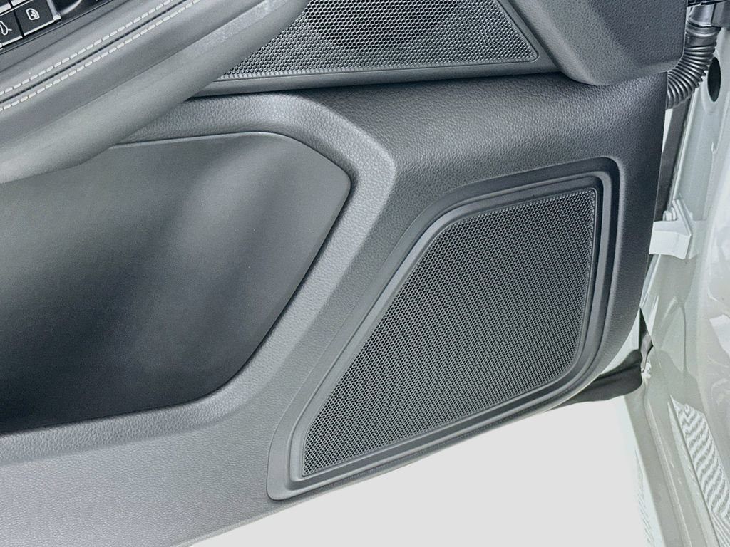 New 2026 Porsche Macan Turbo AWD/4WD image 21