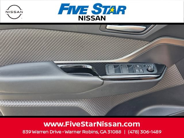 Used 2021 Toyota C-HR Limited FWD image 27