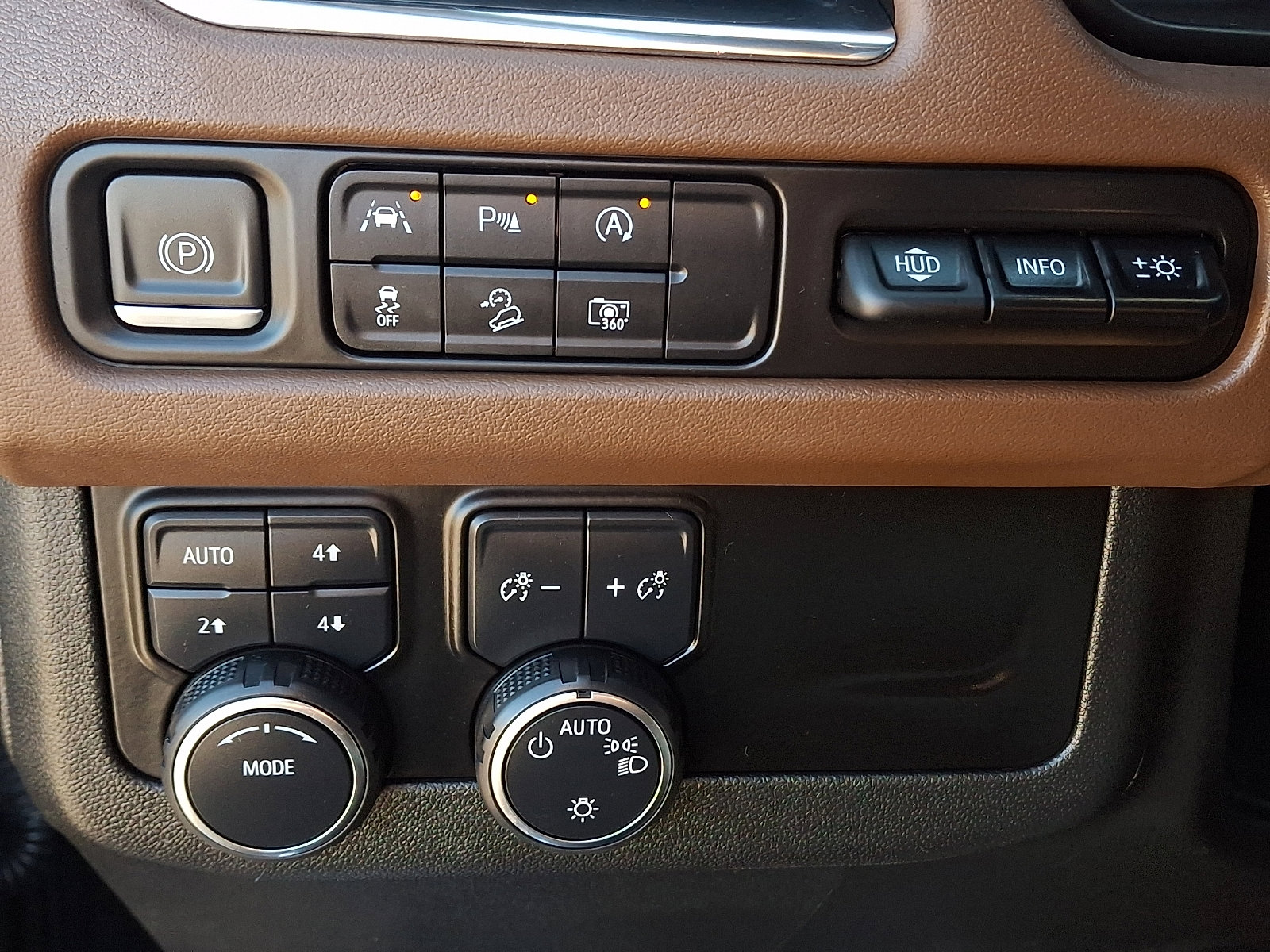 Used 2024 Chevrolet Tahoe High Country image 28