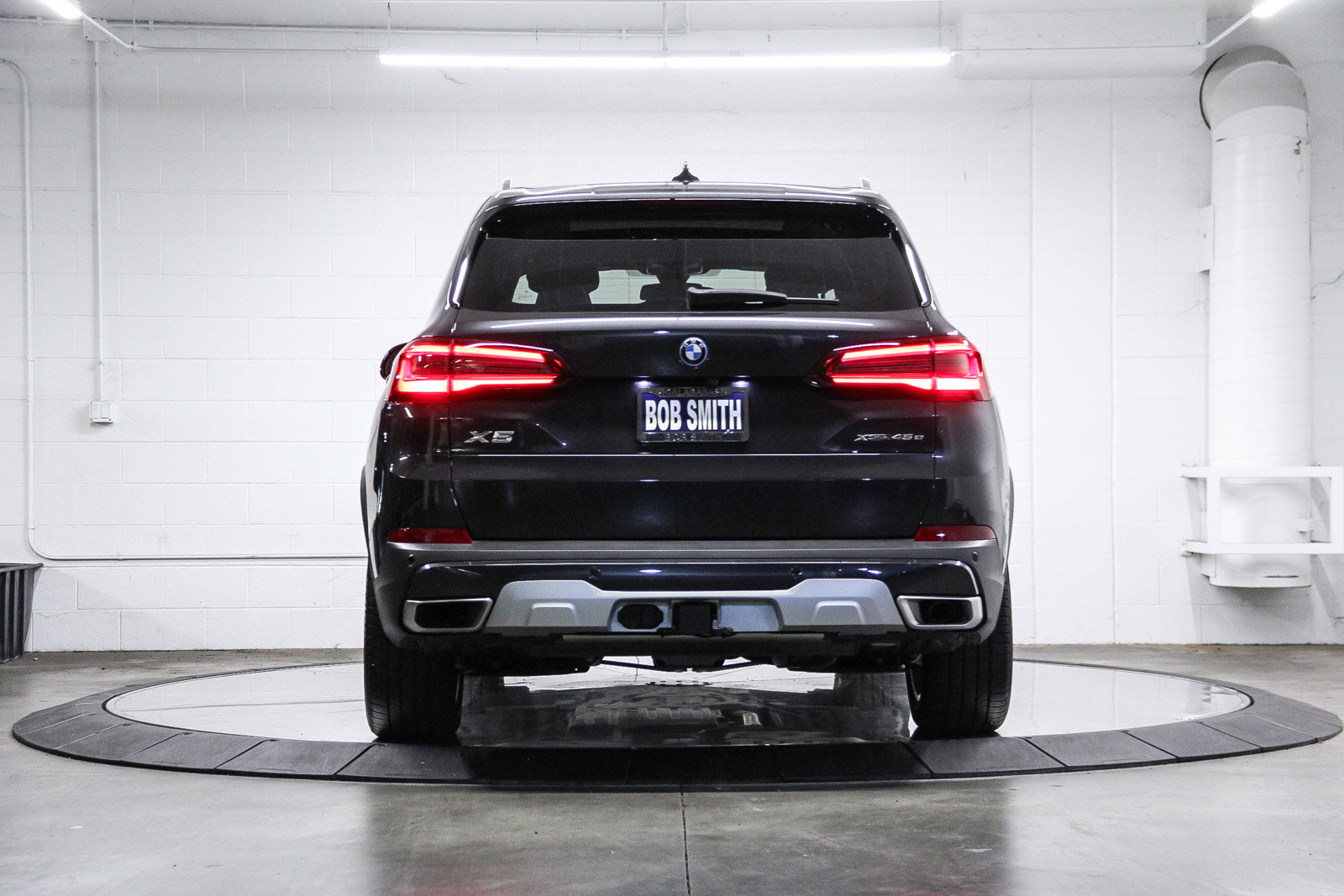 Certified 2023 BMW X5 xDrive45e w/ Parking Assistance Package image 5