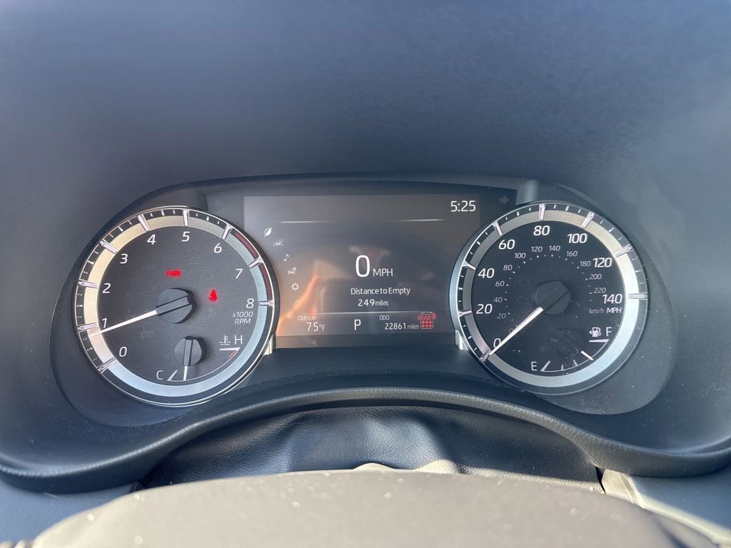Certified 2024 Toyota Highlander LE AWD/4WD image 12