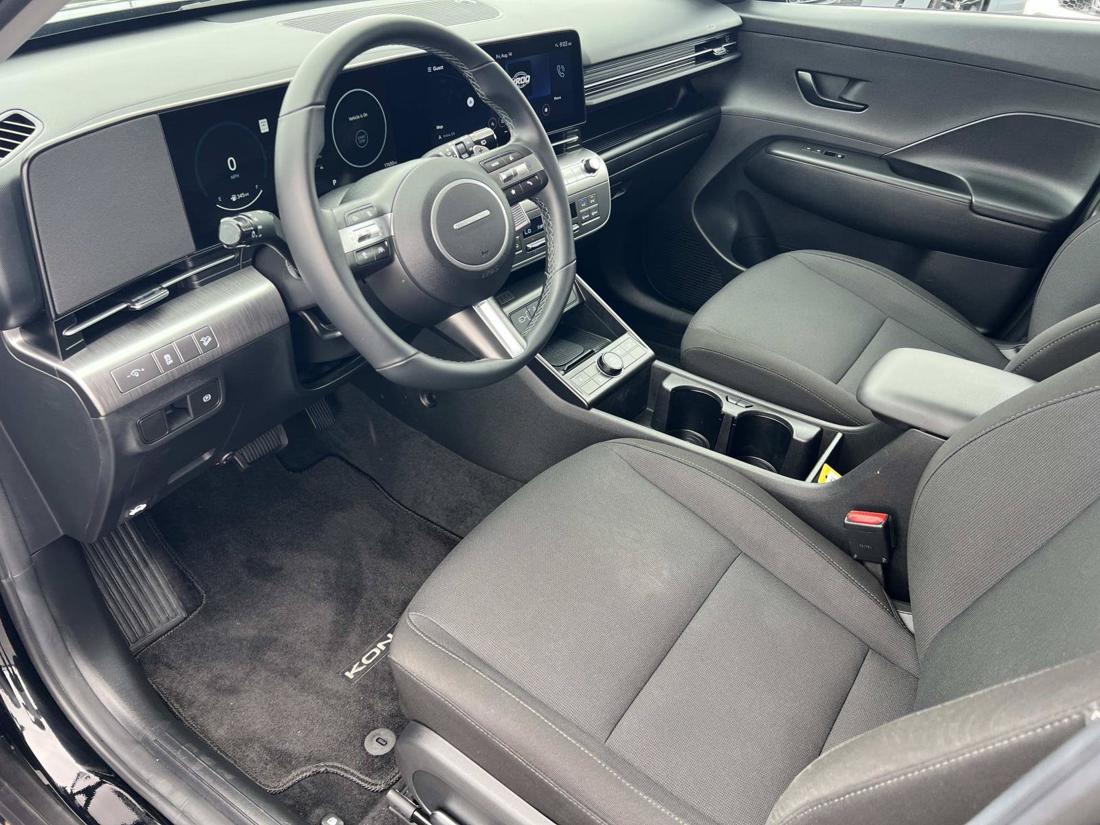 Used 2024 Hyundai Kona SEL w/ Convenience Package FWD image 5