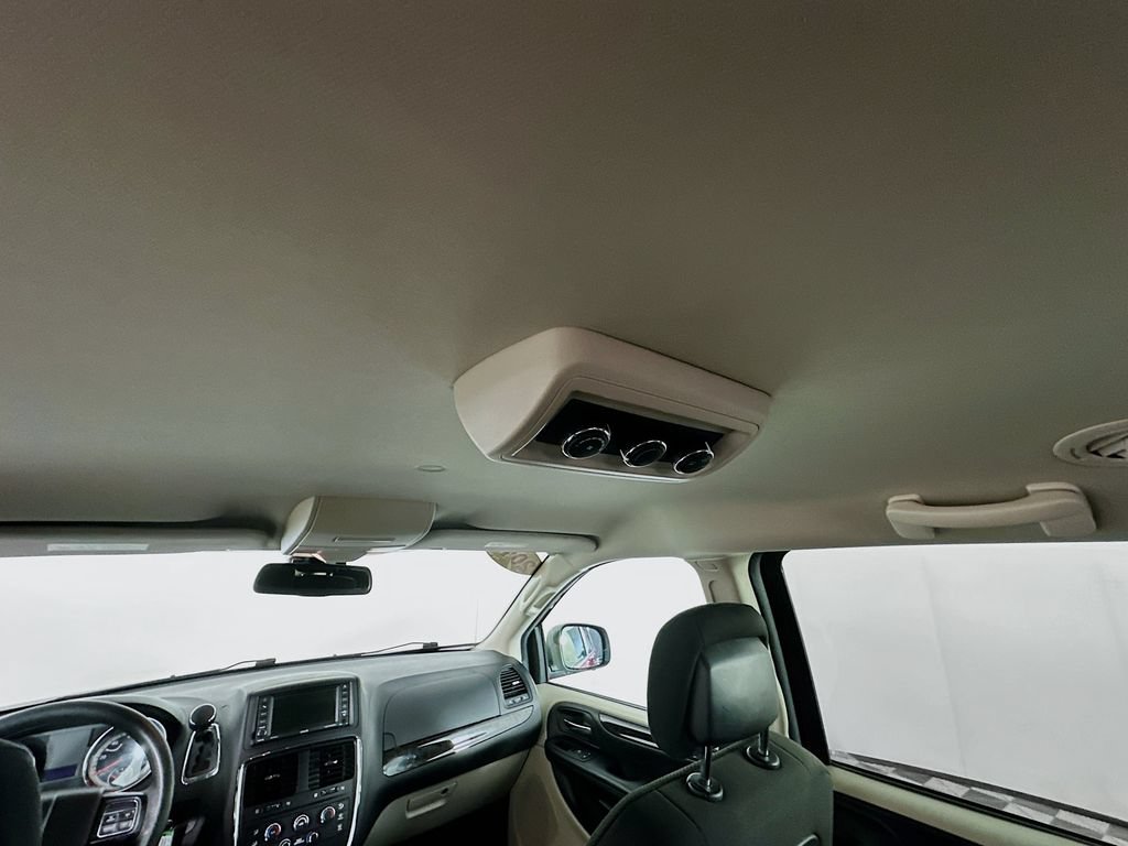 Certified 2019 Dodge Grand Caravan SE w/ UConnect Hands-Free Group FWD image 31