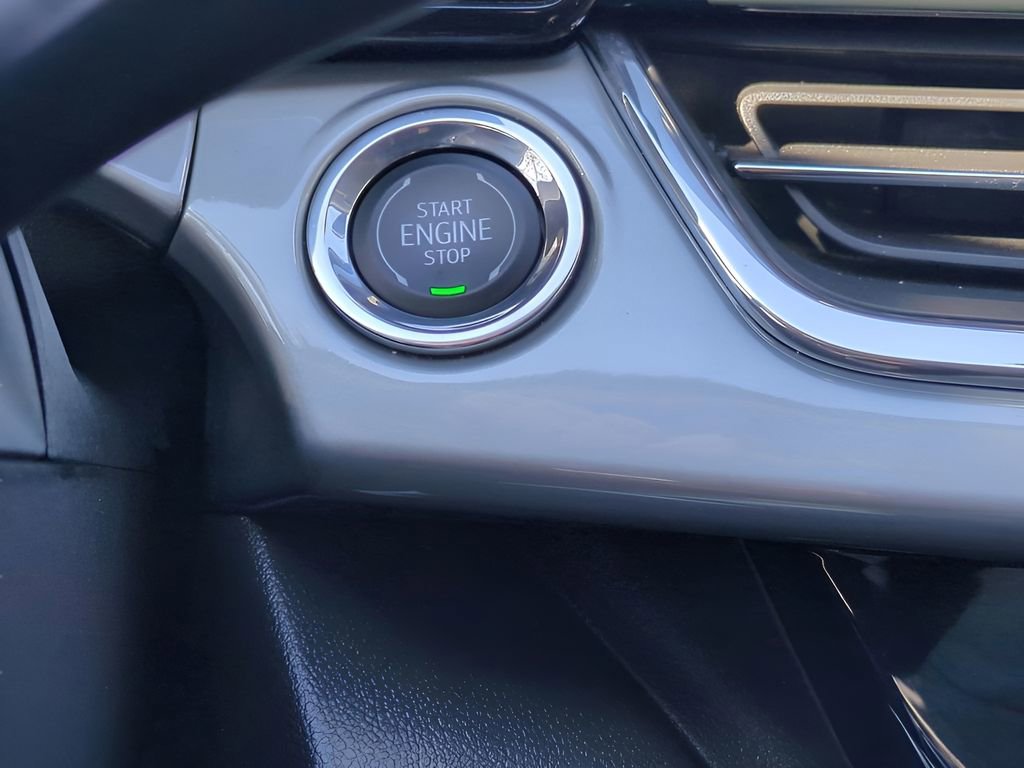 Used 2025 Chevrolet Trax LT w/ LT Convenience Package image 27