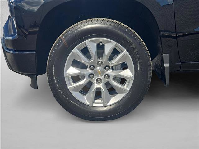 New 2026 Chevrolet Silverado 1500 Custom RWD image 23