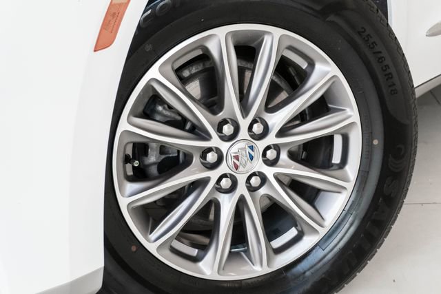 Used 2024 Buick Enclave Premium image 2