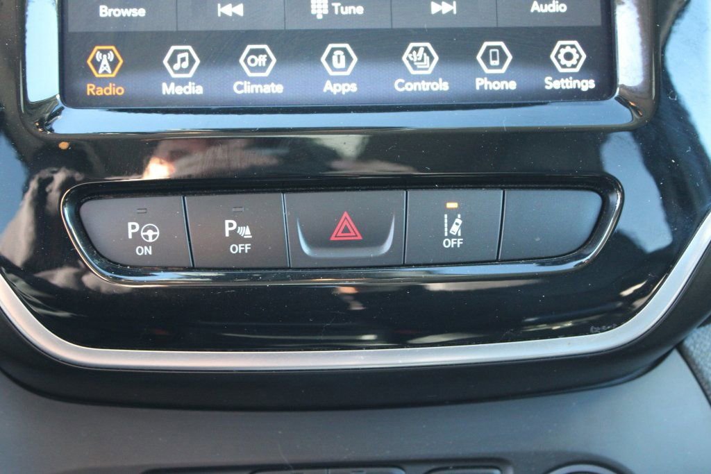 Used 2021 Jeep Cherokee Limited image 20