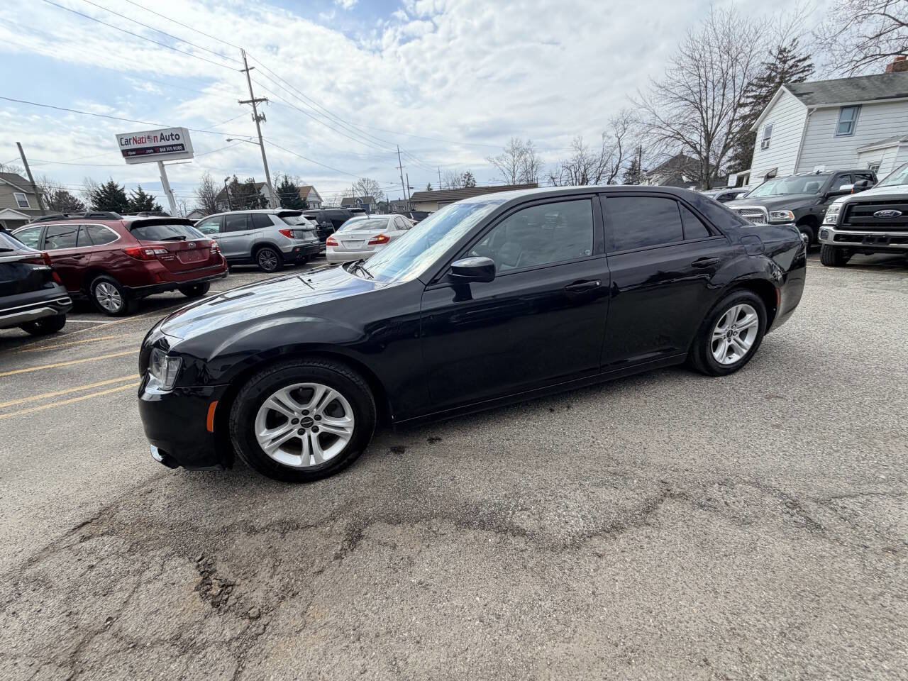 Used 2019 Chrysler 300 Touring w/ Sport Appearance Package image 13