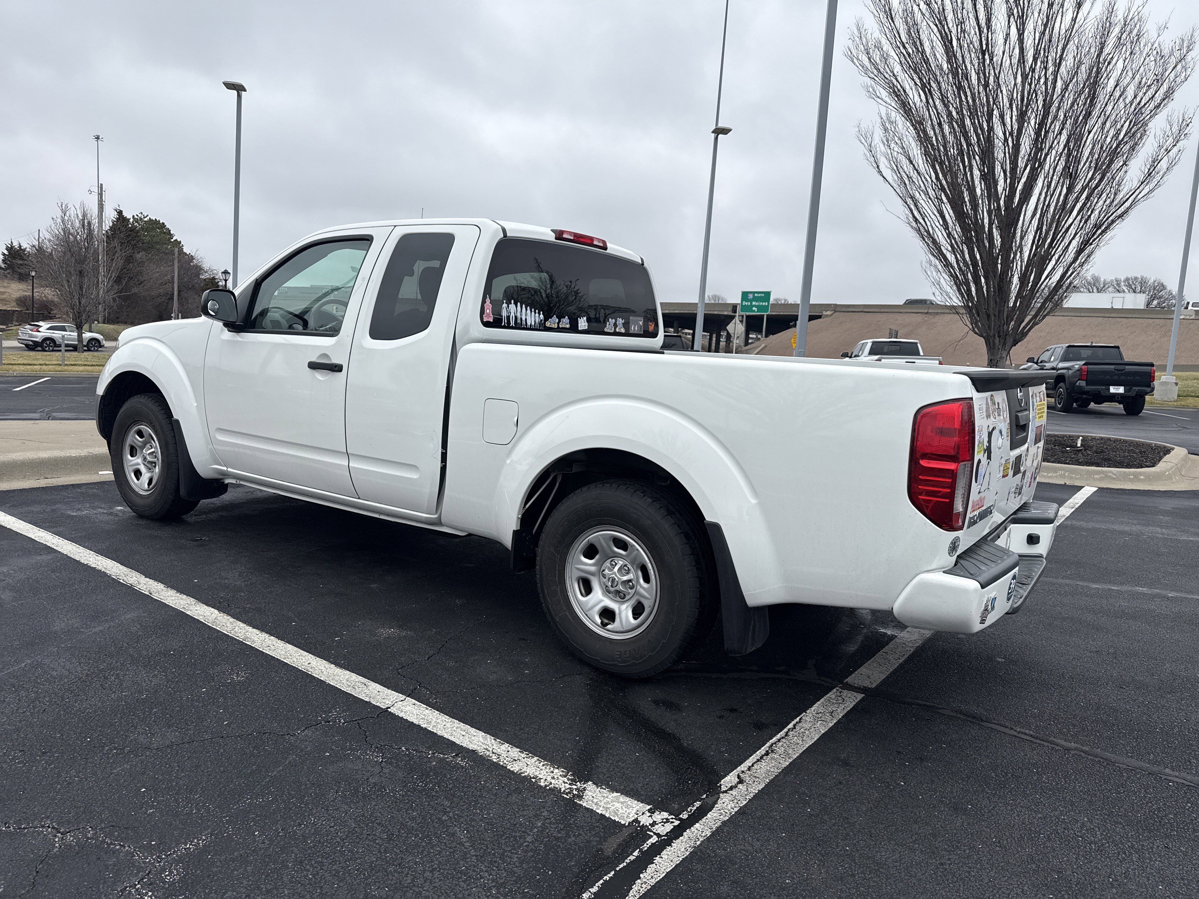 Used 2019 Nissan Frontier S image 8