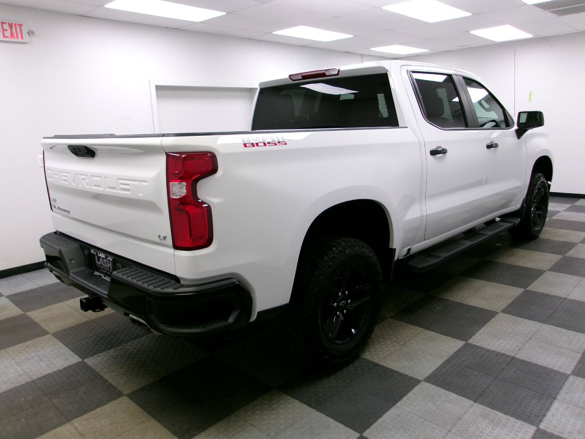 Used 2025 Chevrolet Silverado 1500 LT Trail Boss w/ Protection Package AWD/4WD image 7