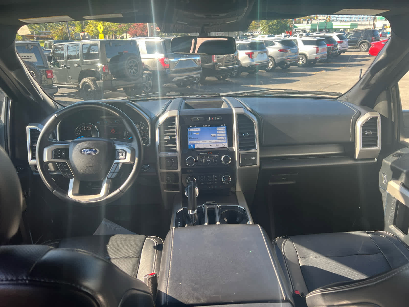 Used 2017 Ford F150 Lariat image 17