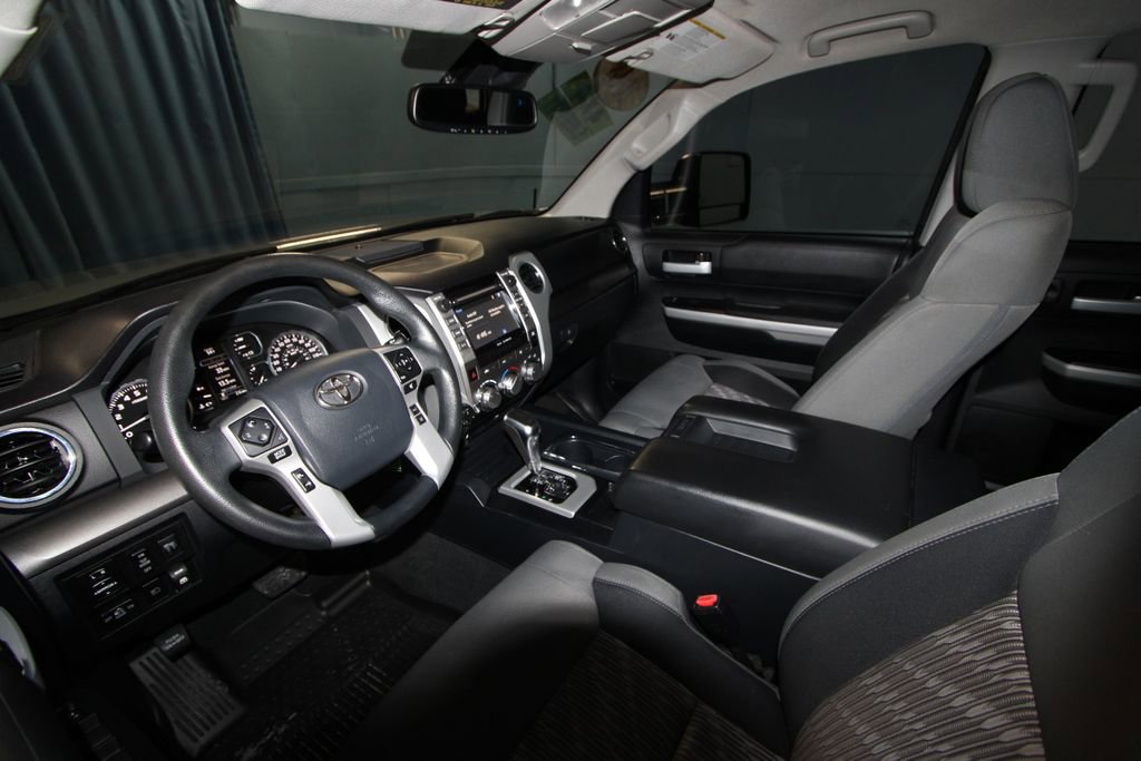 Used 2018 Toyota Tundra SR5 image 2