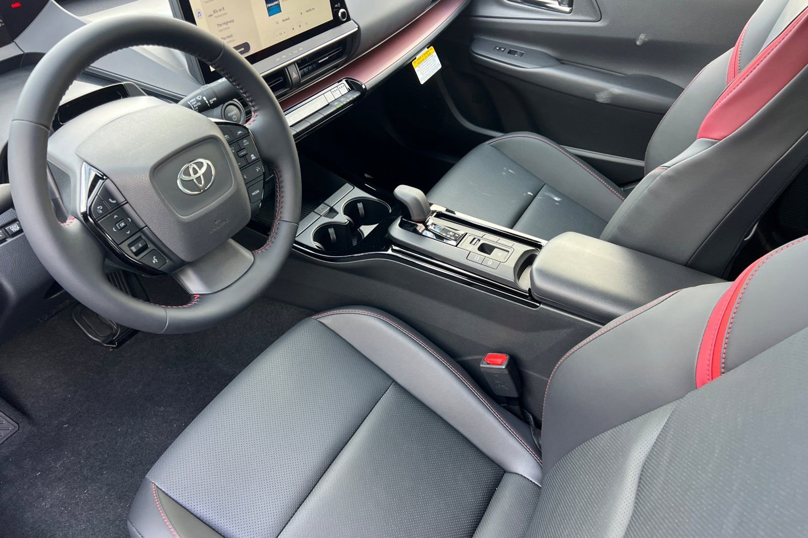 New 2026 Toyota Prius Plug-In Hybrid FWD image 12