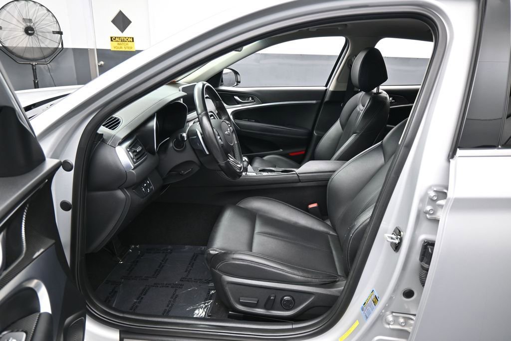 Used 2019 Genesis G70 2.0T Advanced RWD image 11