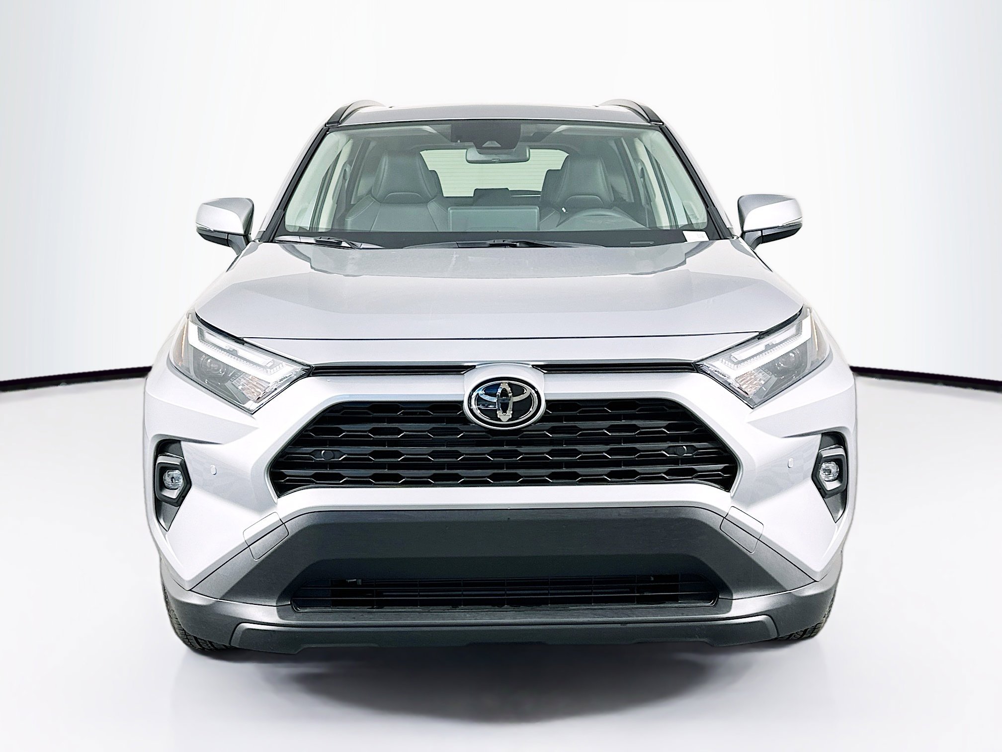 Used 2025 Toyota RAV4 XLE Premium w/ Weather Package image 2