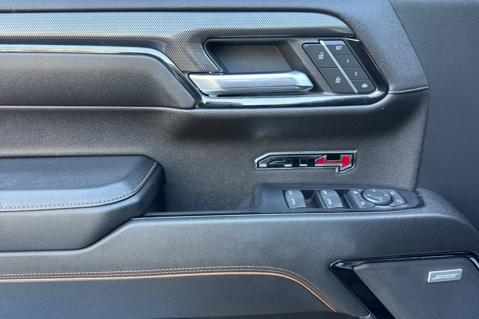Used 2023 GMC Sierra 1500 AT4 w/ AT4 Premium Package AWD/4WD image 12