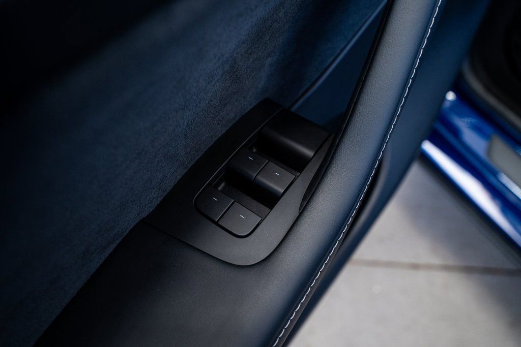 Used 2023 Tesla Model Y Long Range image 32