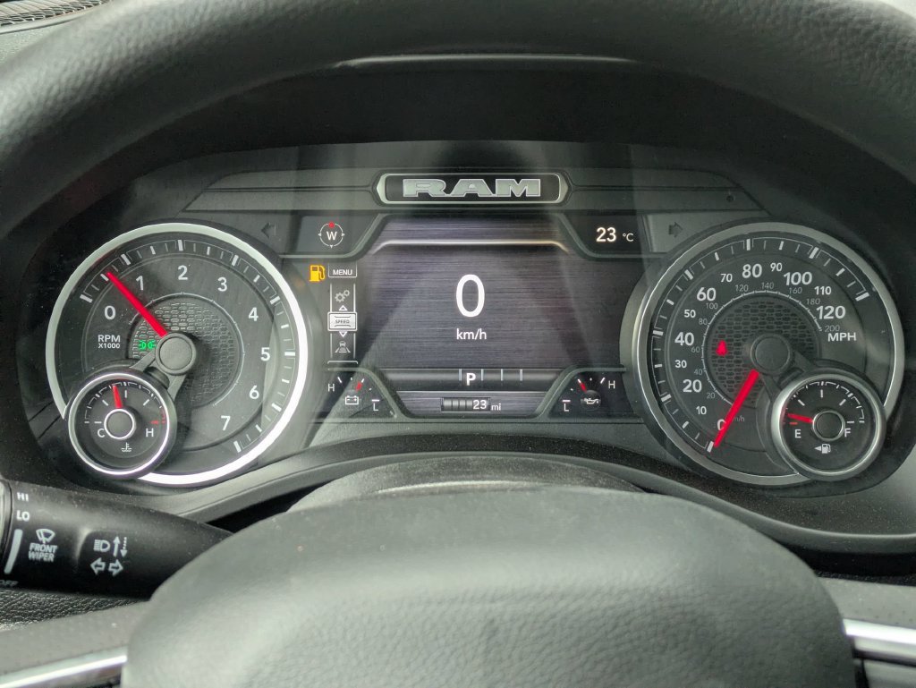 New 2026 RAM 1500 Express AWD/4WD image 17