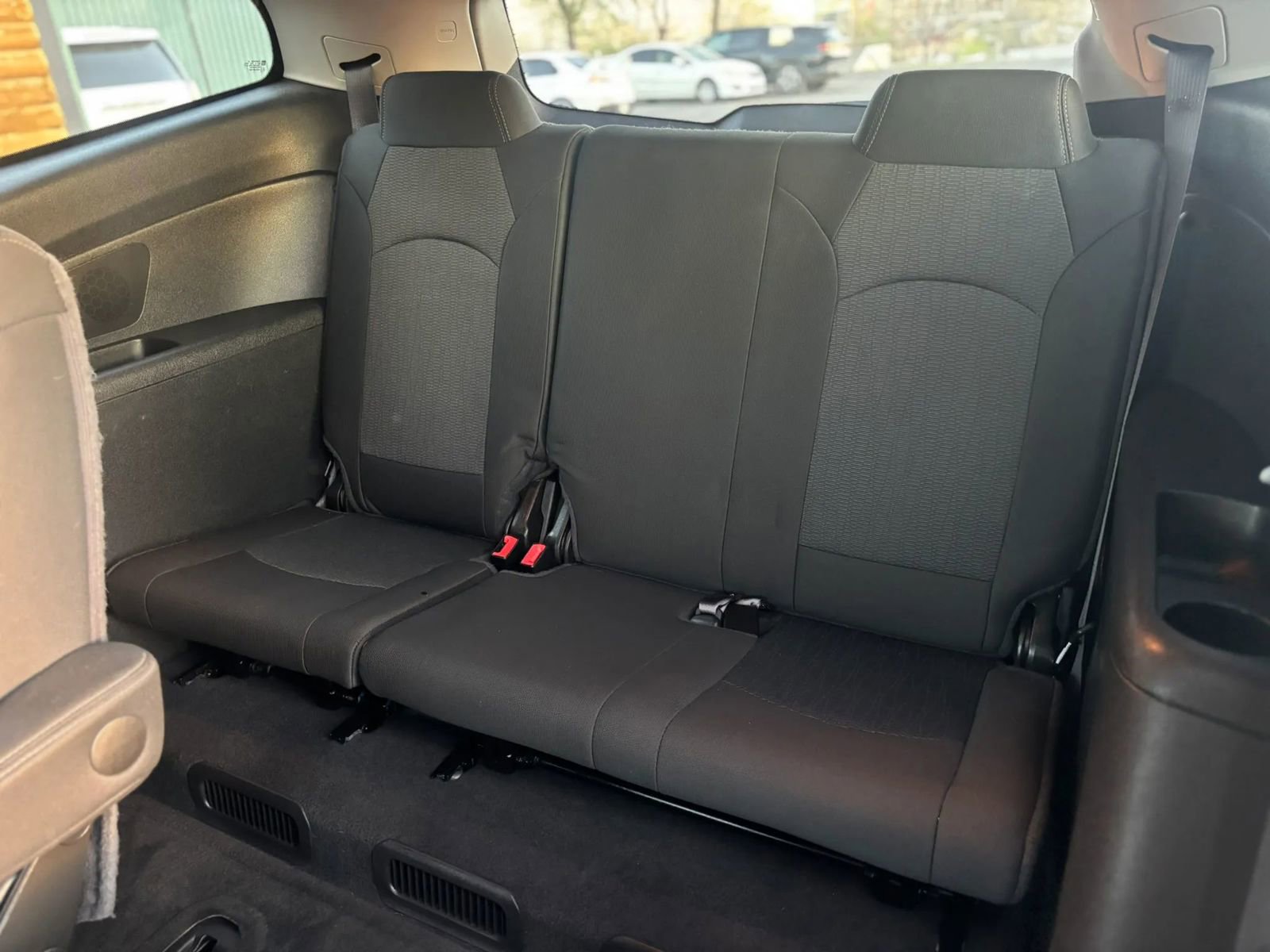 Used 2015 Chevrolet Traverse LT AWD/4WD image 20