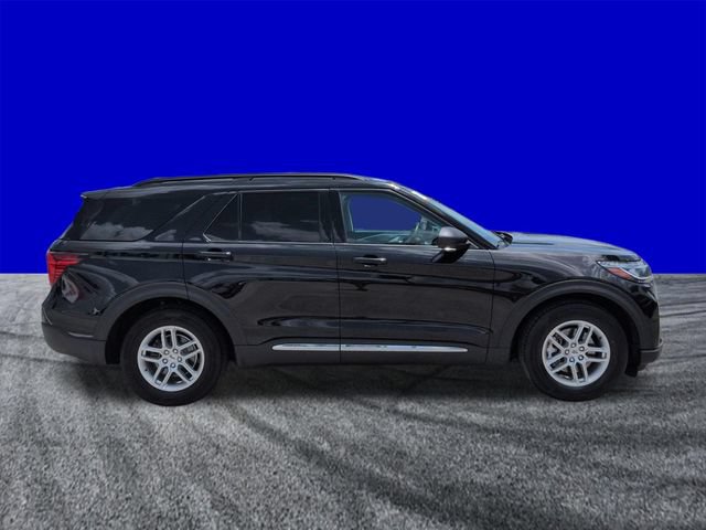 Certified 2025 Ford Explorer Active w/ Active Comfort Package RWD image 3