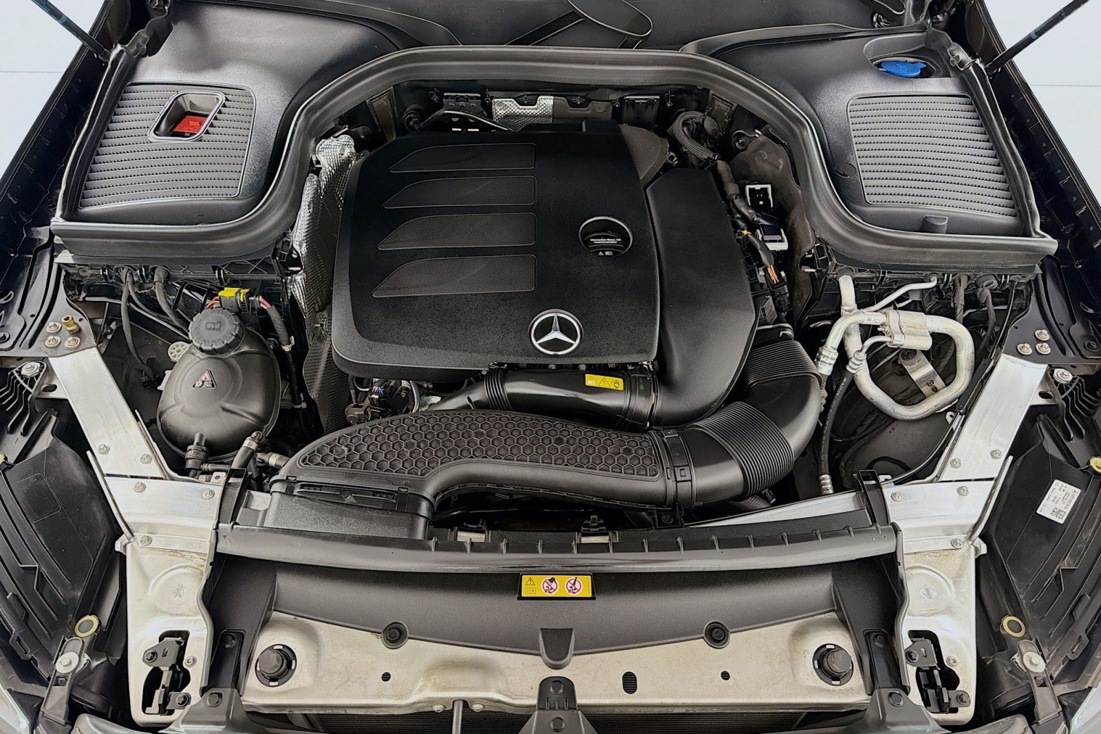 Used 2022 Mercedes-Benz GLC 300 image 11