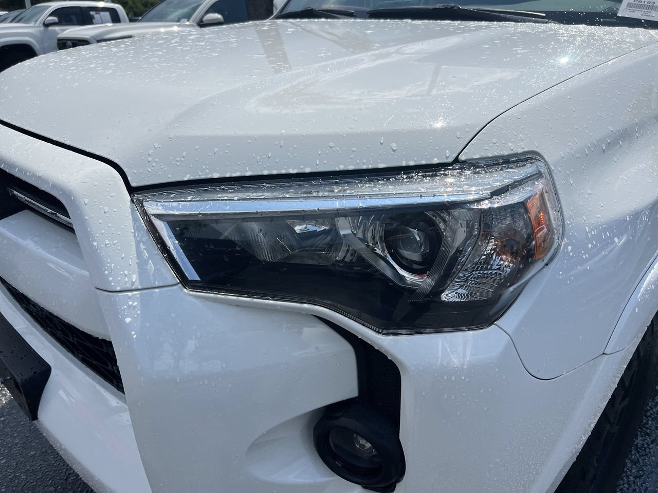 Used 2023 Toyota 4Runner SR5 Premium w/ Moonroof Package AWD/4WD image 6