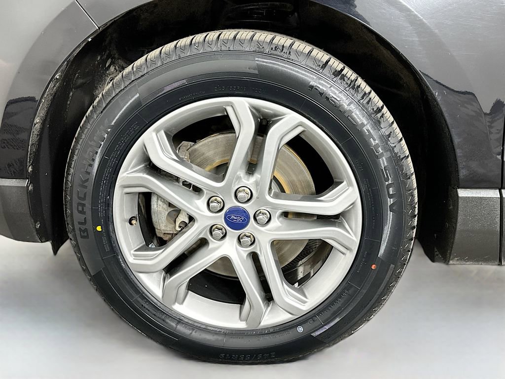 Used 2016 Ford Edge Titanium image 33