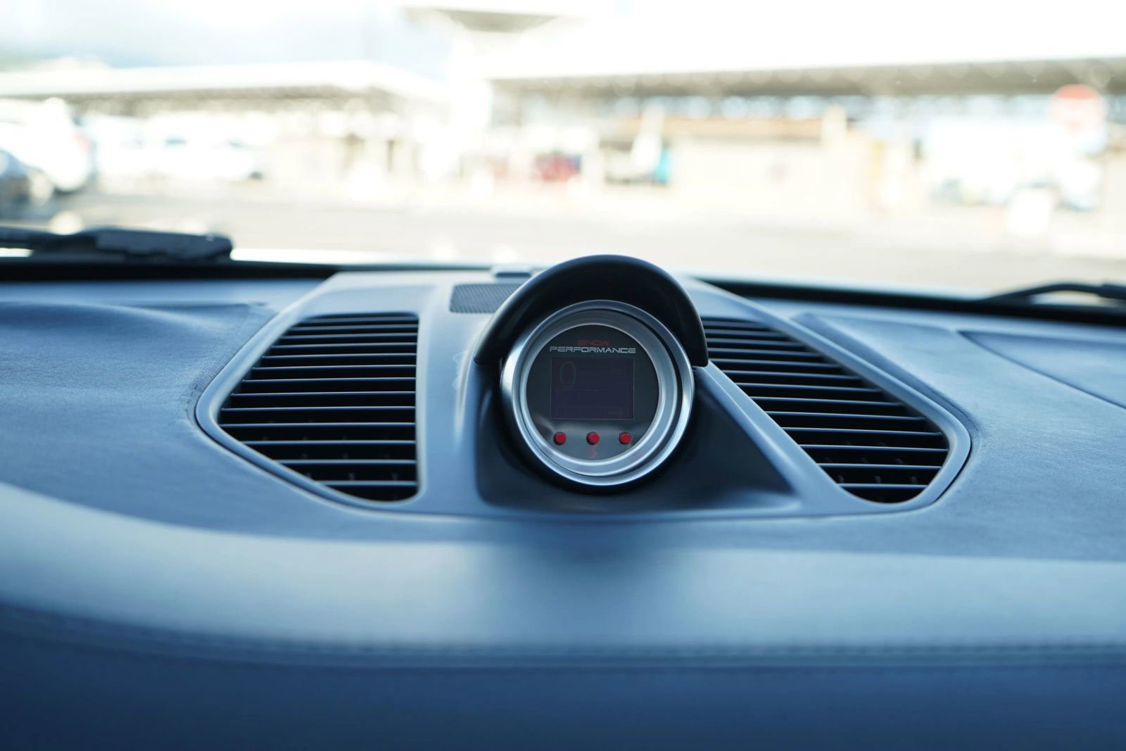 Used 2015 Porsche 911 Turbo S w/ High-end Infotainment Package image 11