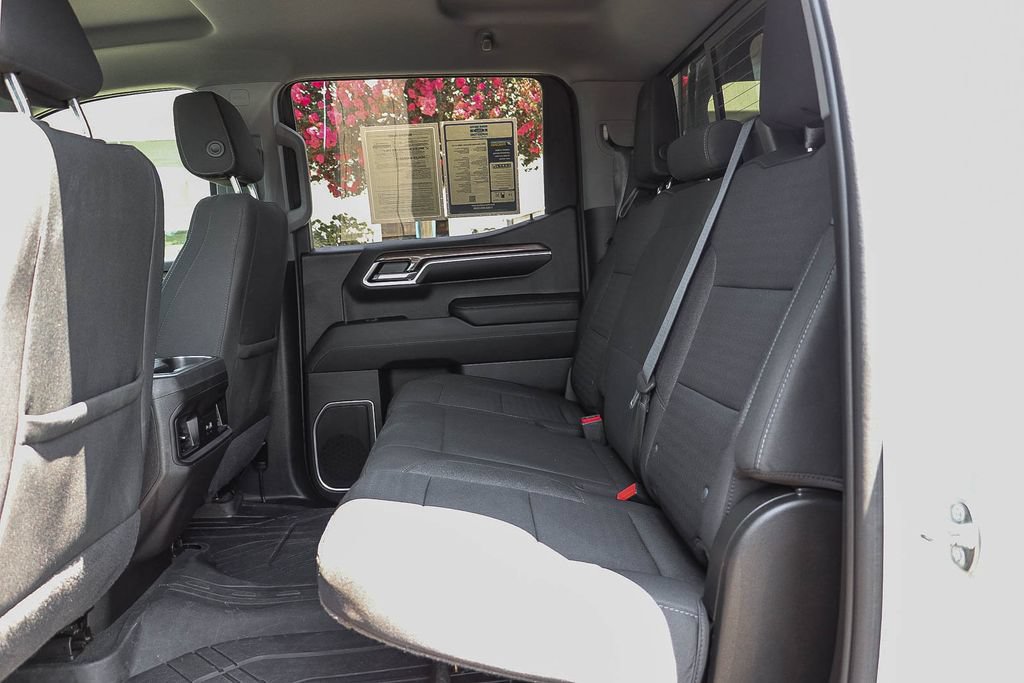 Used 2022 Chevrolet Silverado 1500 LT w/ Z71 Off-Road Package AWD/4WD image 23