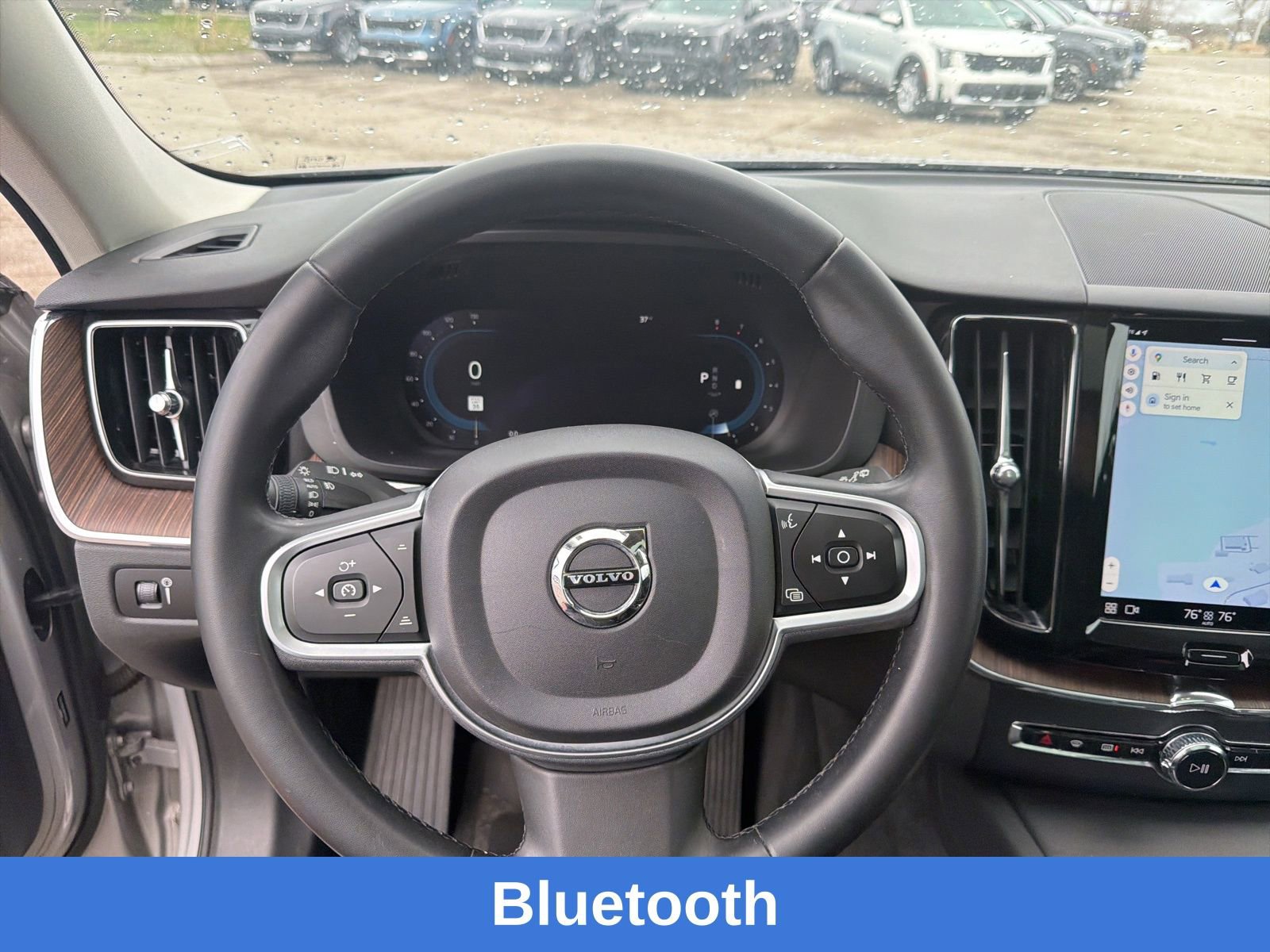 Used 2022 Volvo XC60 B5 Momentum w/ Protection Package Premier image 13