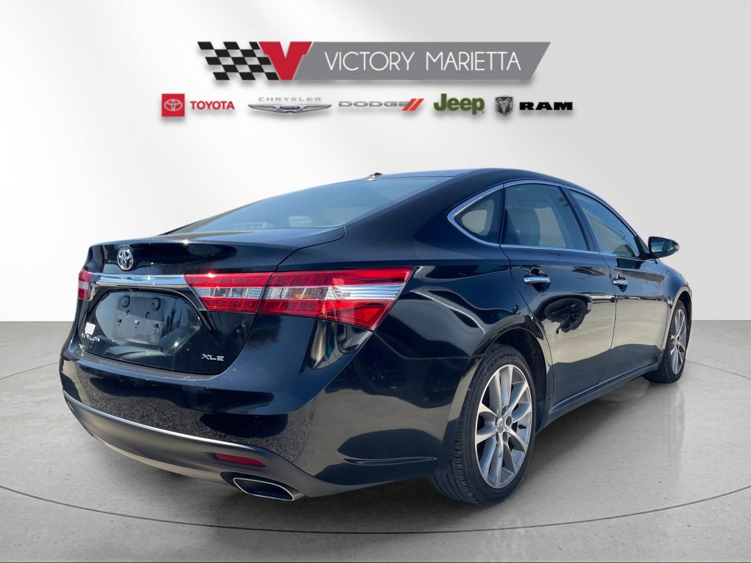 Used 2015 Toyota Avalon XLE Touring image 4