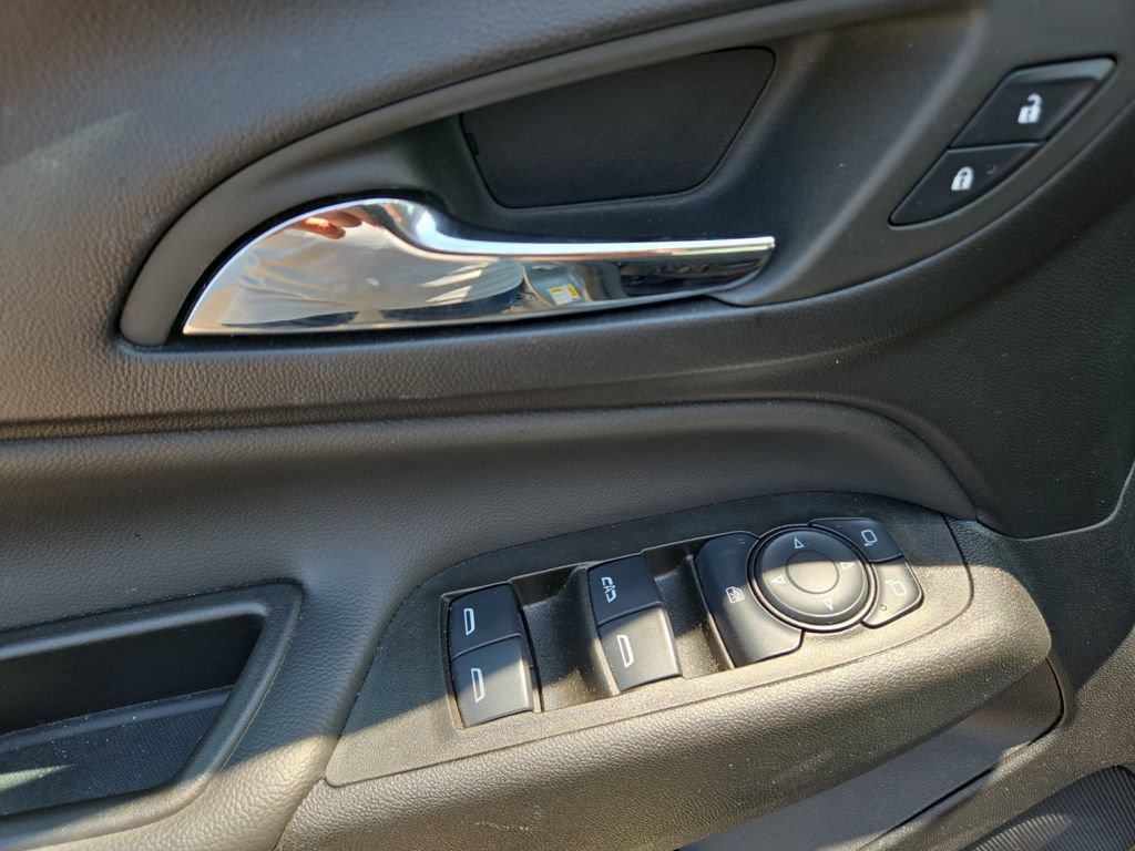 Used 2024 Chevrolet Equinox LT FWD image 36