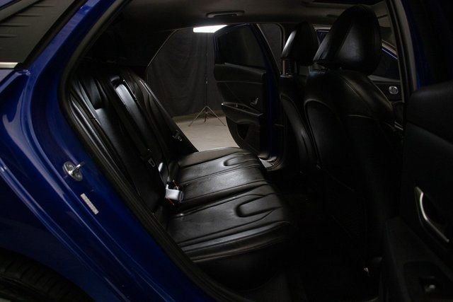 Used 2023 Hyundai Elantra Limited w/ Cargo Package FWD image 19