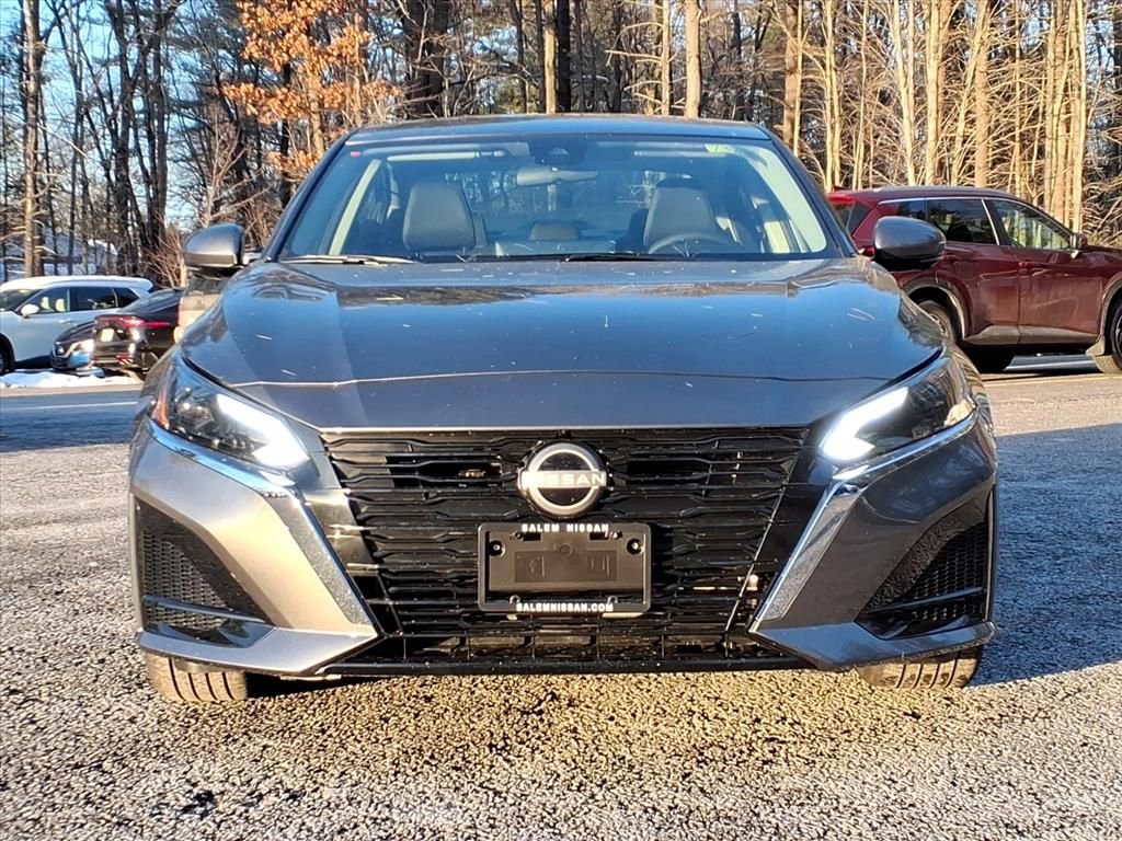 New 2025 Nissan Altima 2.5 SL image 2