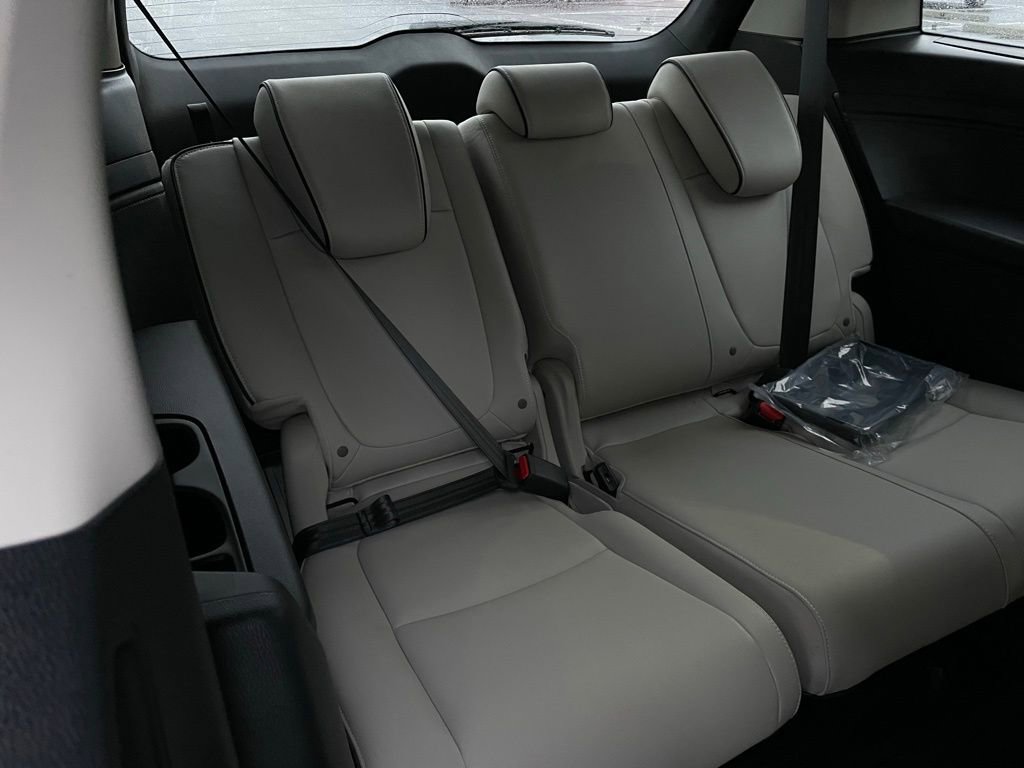 New 2026 Honda Odyssey Touring image 39