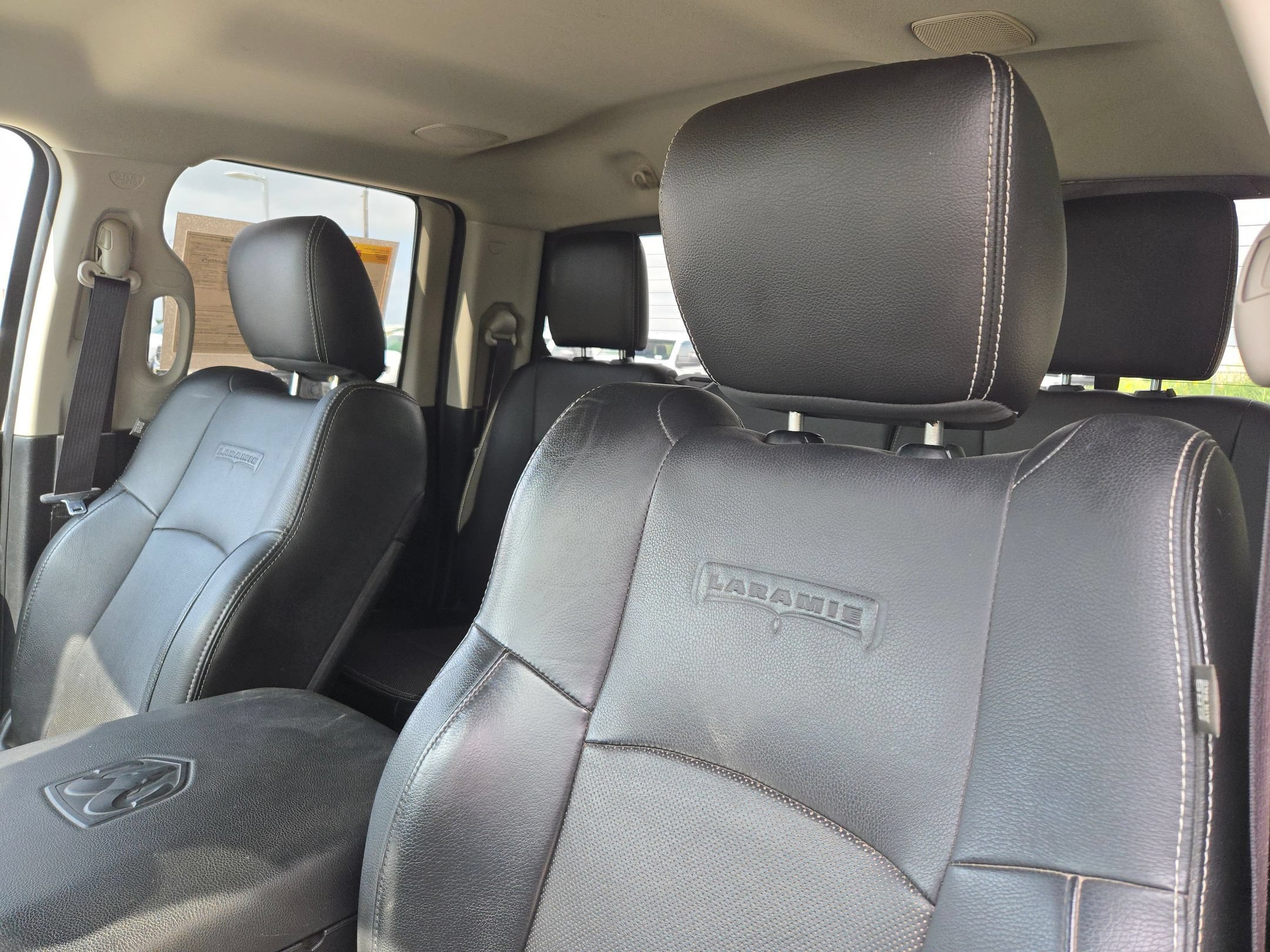 Used 2014 RAM 1500 Laramie w/ Convenience Group AWD/4WD image 9
