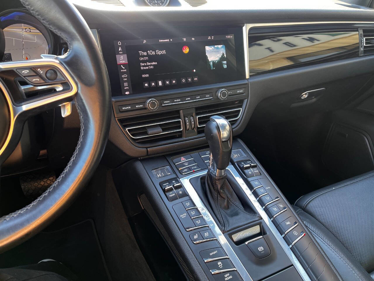 Used 2020 Porsche Macan image 12